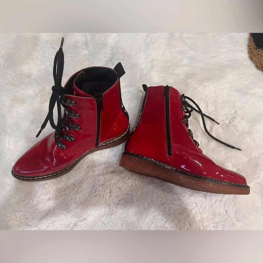 Canadian Bulle pointy toe red patent zip boots size 39 8 /8.5 - Picture 3 of 7